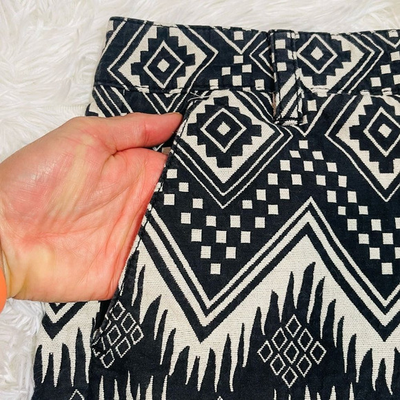 EUC J. Crew Textured Allover Print Chino Shorts 12 Diamond Ikat - Picture 5 of 15